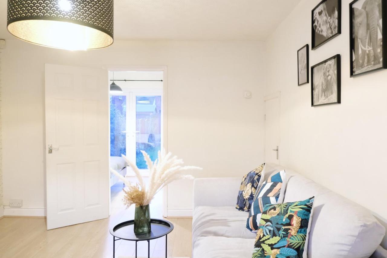 Bee Stays - Maliston House Great Sankey Екстериор снимка